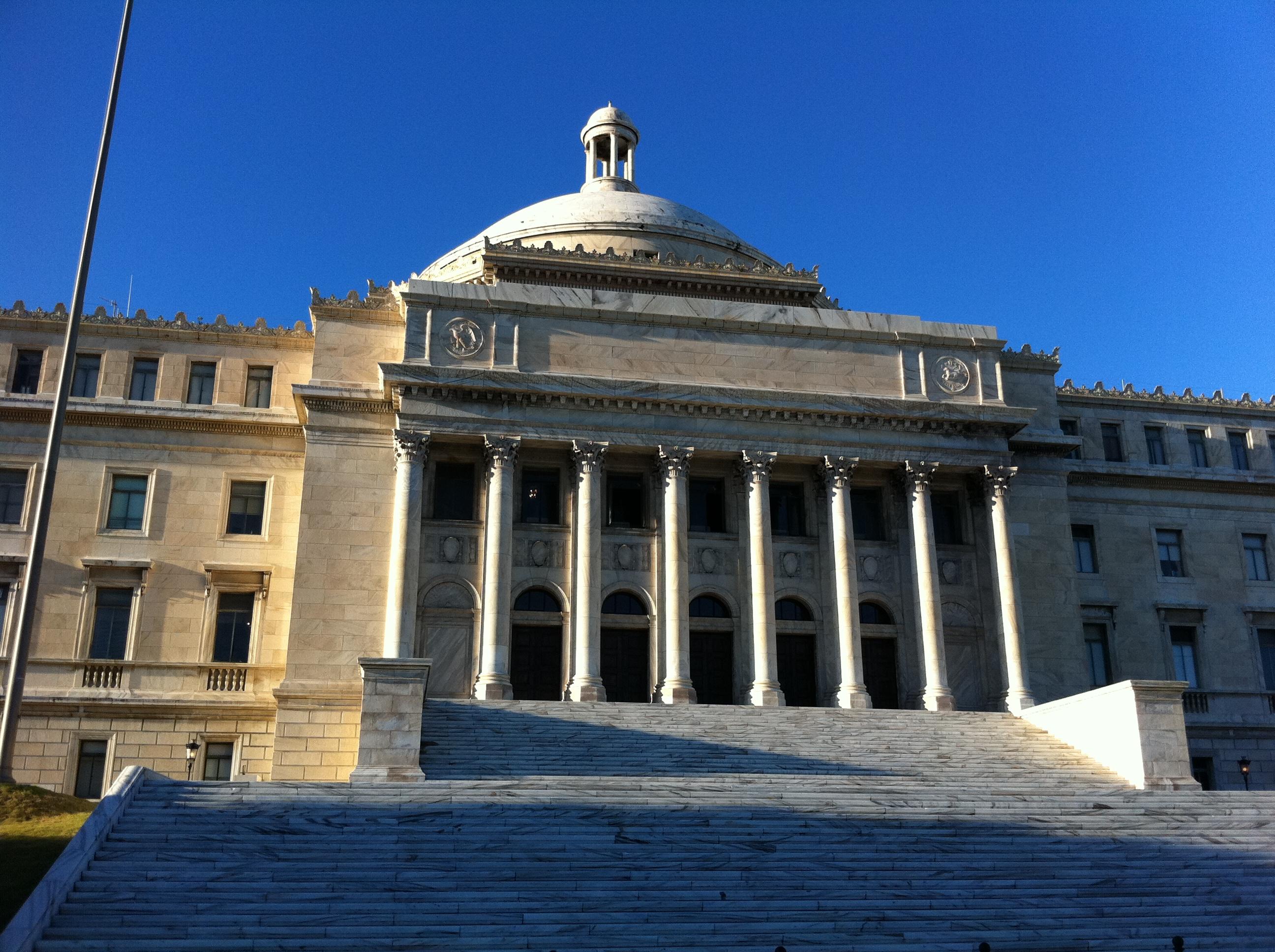 Capitolio de Puerto Rico - San Juan (Puerta de Tierra) - 2011 00014